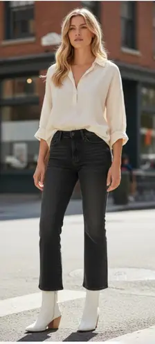 Hudson Jeans NWT   Barbara High-Waist Bootcut Crop in Someday Soon 32 - Image 1