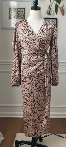 Dress Forum NWT Work To Weekend Leopard Satin Wrap Skirt Blouse M
