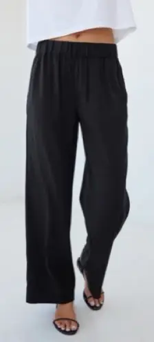 AYR The Viola Stretch Silk Blend Pants in Black