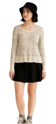 Sweet Child Womens Long Sleeve Round Neck Patterned Top With Raw Hem Skater Gray