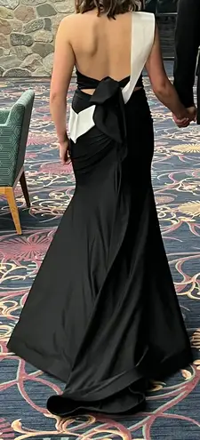 Boutique Prom Evening Dress Black Silk