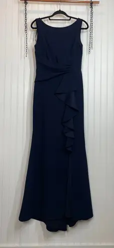 Betsy and Adam Christine Scuba Crepe Ruffled Bow Gown Wedding Formal Size 8