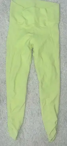Wilo the Label Anthropologie lime green ribbed capri leggings with ruching Size XS