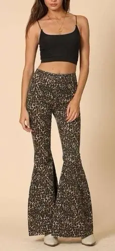 Blank Paige Leopard Print Bell Bottom Jeans Raw Hem Size M