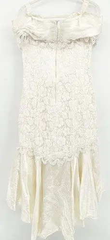 Betsy and Adam Womens Vintage 90s Ivory Lace Bridal Prom Formal Dress Size 16