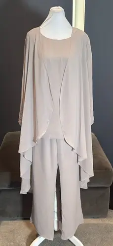 Women’s Gray Chiffon 3 Piece Formal Mother of the Bride Pants Suit Size 16 NEW