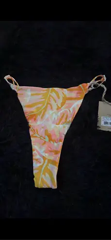 Stone Fox Swim NWT stone fox Brazilian bottoms