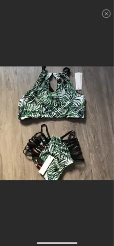 NWT reversible Hawaiian print palm high waisted bikini Black Size XS