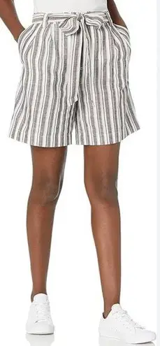 BCBGeneration  Women's High Waisted Short with Tie Belt Size S