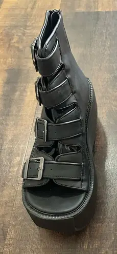 Demonia Black Violet Platform Open