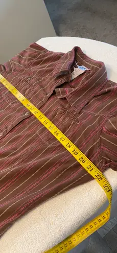 The North Face button down shirt 100% cotton stripes w/design size X-Large