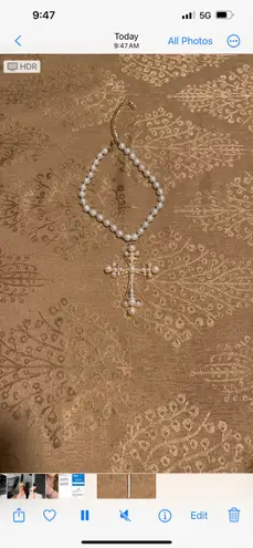 Boutique Beautiful Faux Pearl & Gold Cross Necklace