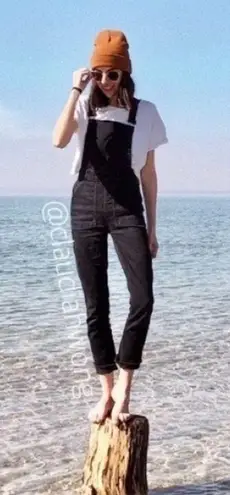 Madewell Black Denim Skinny Overalls in Washed Black Size XS