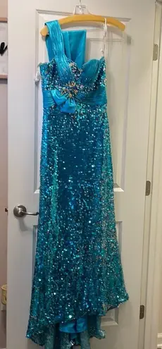 Tony Bowls Seqin Prom Dress