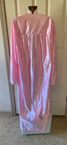 Graduation Mall Pink Cap/gown