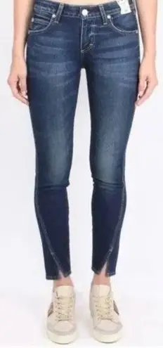 AMO Twist Wash In True Blue Skinny Jeans Size 28