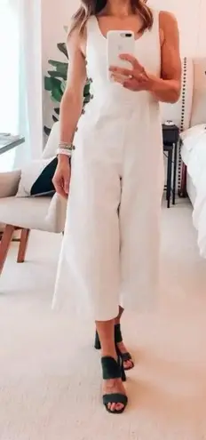Habitual Women's White Wide Legged Cropped Pockets Zip Up Back Jumpsuit Size 4