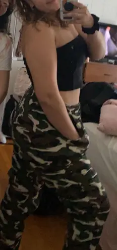 Camo pants new look deals