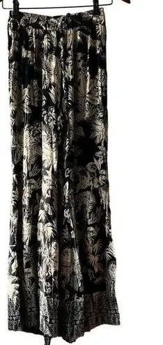 Angie  Women's Casual Boho Pants Tropical black White Size Small