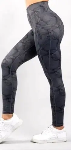 BUFFBUNNY Limitless Pocket Compression Legging in Black Gray Citrus Size S