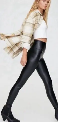 Wilfred Aritzia Free Daria Pant Black Vegan Leather Stretch Pant Legging Size XS