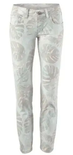 CAbi  #227 Tropical Palm Leaf Cropped Skinny Jeans