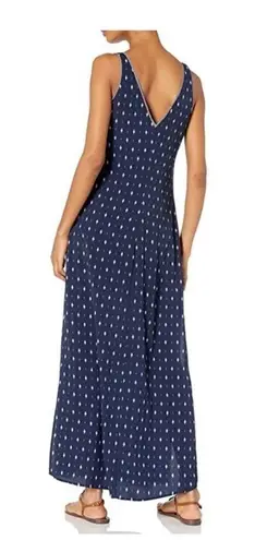 Tart New v-neck sleeveless maxi dress.