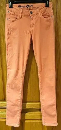 Alice + Olivia  by Stacey Bendet Peach Mid-Rise Skinny Leg Stretch Jeans Size 4