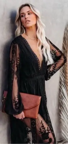 Boutique NEW Black Lace V-neck Long Sleeve Boho Maxi Dress