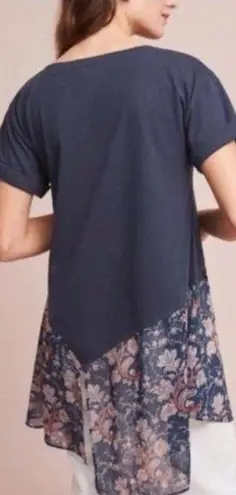 Anthropolgie Akemi + Kin Embroidered Blue Floral Flowy Short Sleeve Top Size M Size M