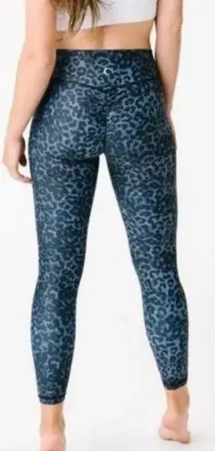Zyia Active Womens Leggins Scrunchy Light N Luxe Leopard Print 7/8 Size 6