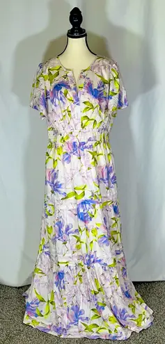 Biltmore • Spring Floral Sz L Light Flowy V