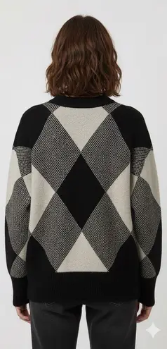 Industry Elegant Black and Gray Argyle Sweater