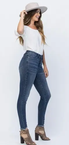 Judy Blue High Rise Skinny Tummy Control Jean with Distressed Hem size 15 / 32