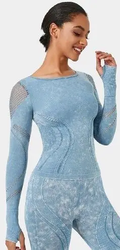 Halara  Seamless Flow Acid Wash Cut Out Thumb Hole Sports Top