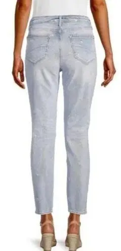 Driftwood Gizelle High Rise Embroidered Dizzy Daisy Distressed Light Wash Jeans