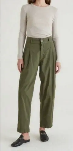 NWT EDWIN Jeans Isla Olive Green
Pleated Barrel Leg Trouser
Pant Sz 29 $208 Green