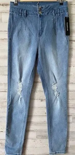 Bebe NWT  Distressed Knee Jeans 29 Waist