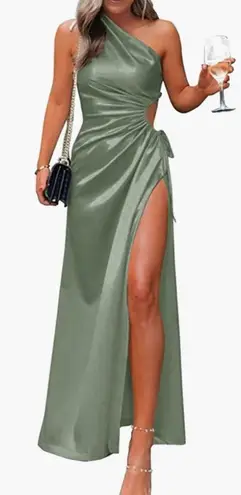 NWT satin cutout maxi dress Green