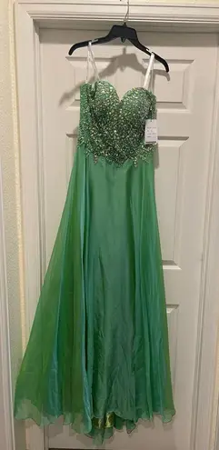 La Femme Gigi Designs by  Emerald Beaded Prom Dress NWT