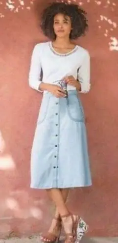 Soft Surroundings Light Blue Chambray A-Line Skirt Embroidered Pockets sz Large