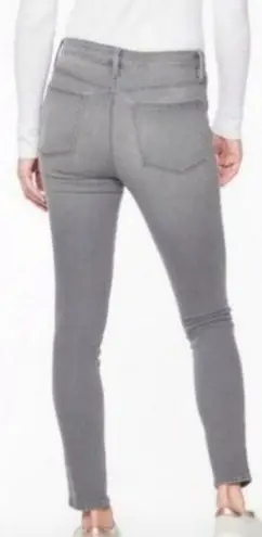Athleta  Sculptek Stretch Comfy Slim Leg Jeans Gray Wash