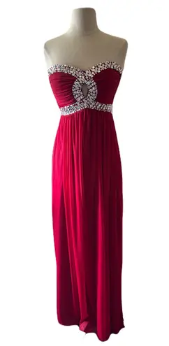 City Triangles Gown Sequined Bodice Peekaboo Cleavage Long Gown Formal Prom Homecoming Dress Red Size 5