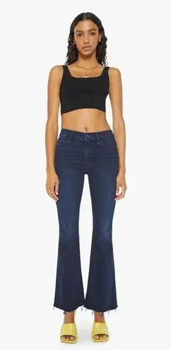 MOTHER The Weekender Fray Jeans in Chip On My Shoulder Size 28 Mid Rise Flare Blue