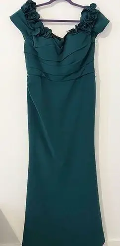 GIA FRANCO 12220 Emerald Green Gown Formal Evening Dress Jeweled Size 16 NWT