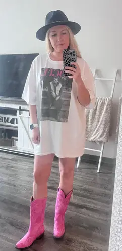 Morgan Wallen Pink & Black Vogue T