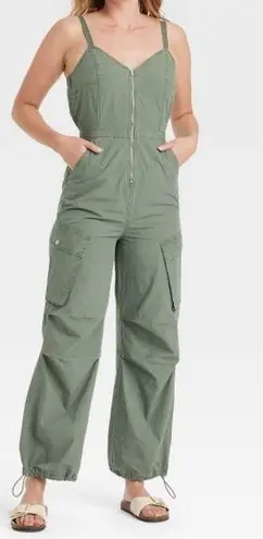 Universal Threads NWT Viral Universal Thread Cargo Jumpsuit Olive XS