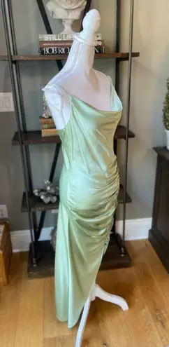 Cinq à Sept Cinq a Sept Emilia Silk Midi Dress Pale Green Womens Size 6