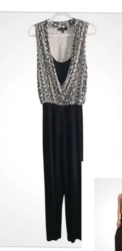 Karen Kane Black and White V-Neck Sleeveless Jumpsuit Small
