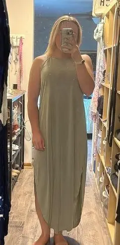 Sage green summer maxi dress Size M